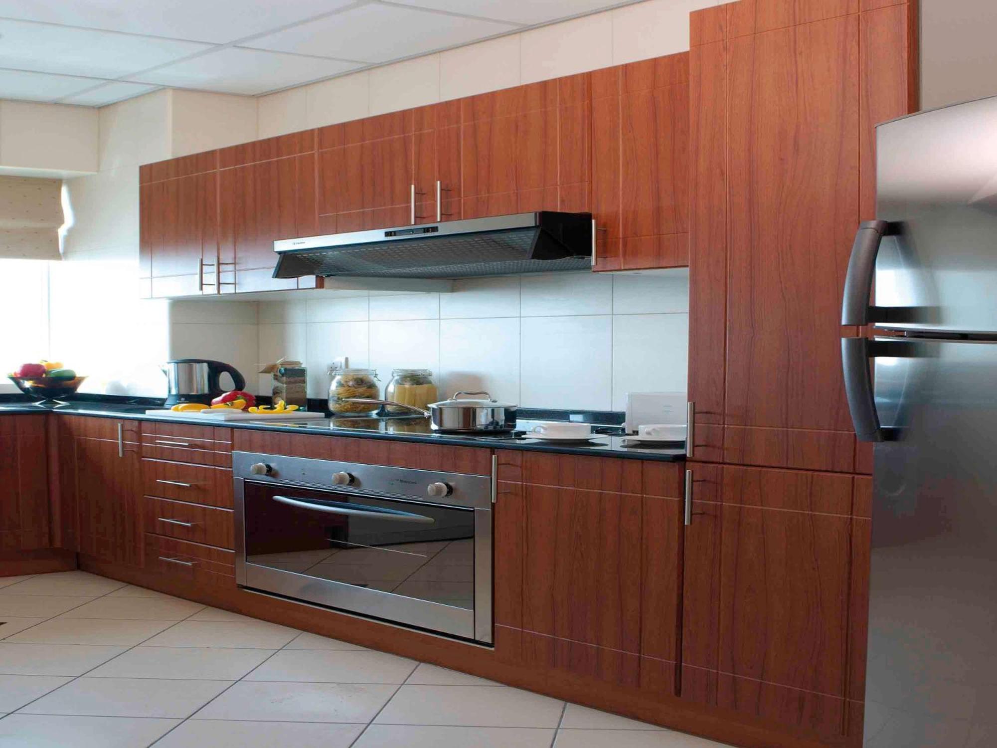Moevenpick Hotel & Apartments Bur Dubai Esterno foto A modern kitchen