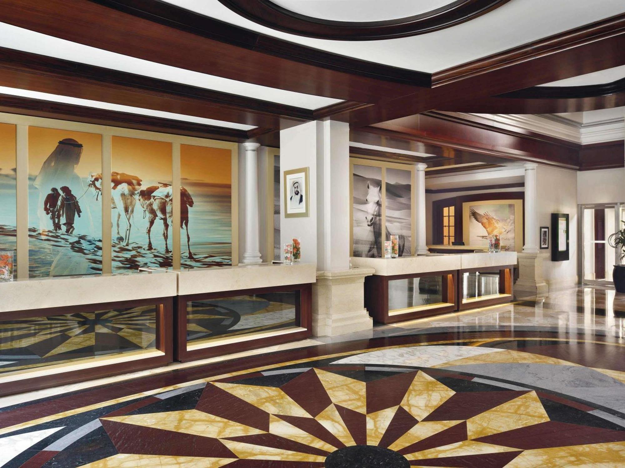 Moevenpick Hotel & Apartments Bur Dubai Esterno foto